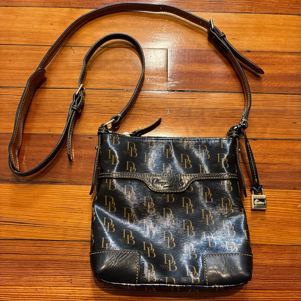 Dooney & Bourke Black Coated Canvas 1975 Crossbody Handbag EUC